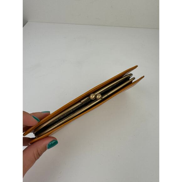 Hobo International Tan Camel Leather Snap Kiss Lock Checkbook Clutch Wallet - Picture 3 of 6